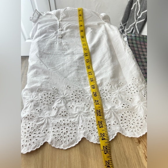 NEW Talbots White Embroidered Eyelet-Hem Long Sleeve Tunic Top Sz Small Petite - Picture 8 of 11
